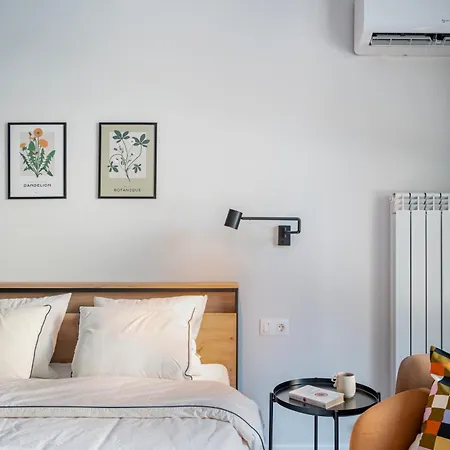 Aviva City Stay Apartment *
